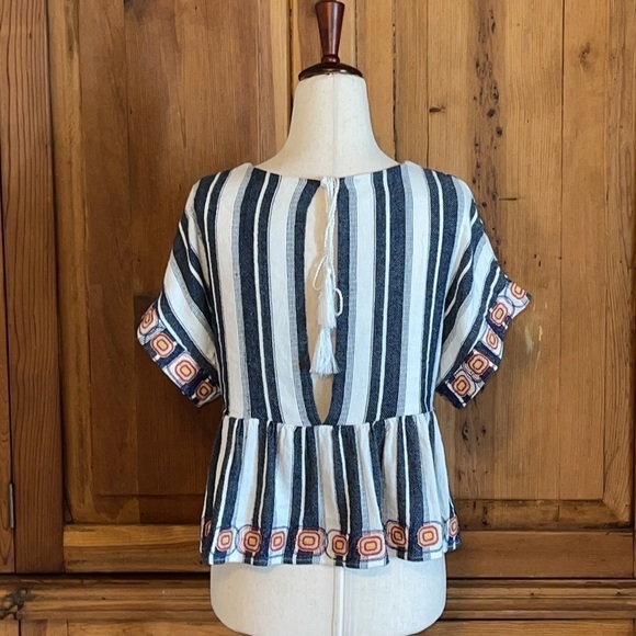 J.O.A. Anthropologie Cropped Peplum Striped embroidered Blouse Sz. S - Picture 5 of 16